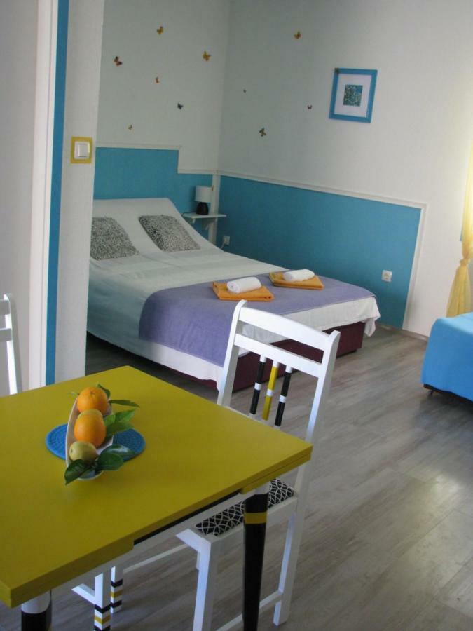 Apartments And Room Lemon Vis Extérieur photo