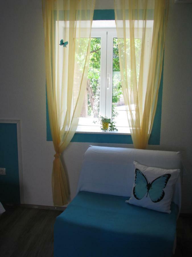 Apartments And Room Lemon Vis Chambre photo